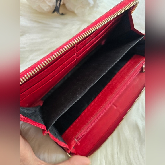 YSL Red Leather Zip-Around Signature Logo Wallet - Picture 9 of 17